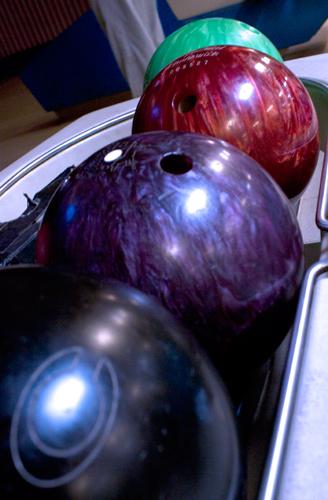 Students enjoy Homecoming bowling event