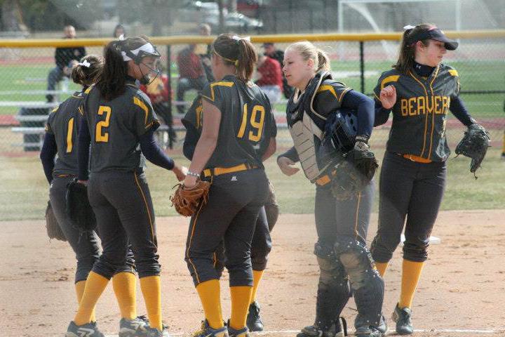 Softball clinches 6th seed in conference tournament