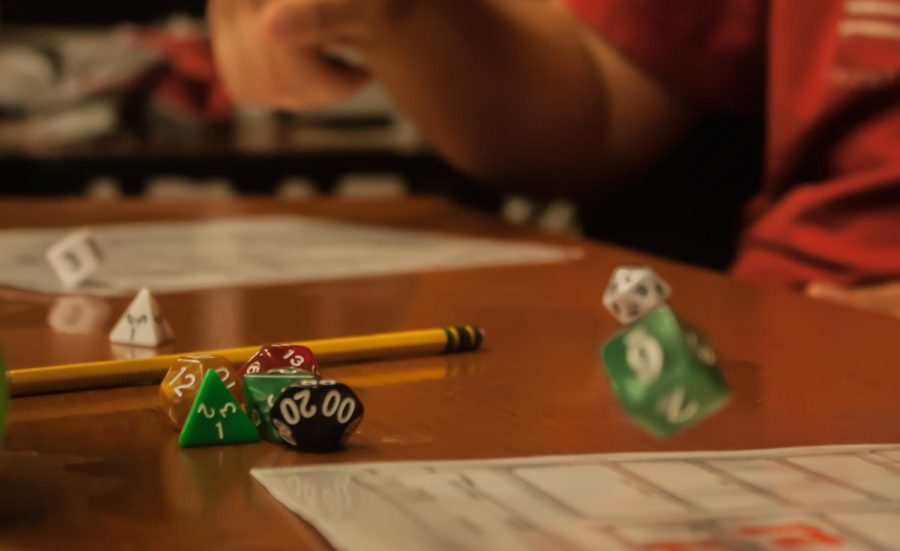 Women Become Gamers in an All-Female Dungeons and Dragons Campaign 