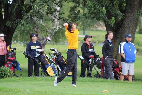 BVU Men’s and Women’s Golf Teams See Consistent Improvement in the Fall