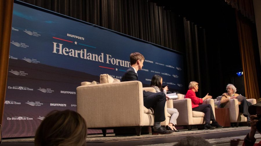 BVU Hosts 2020 Presidential Candidates at Heartland Forum