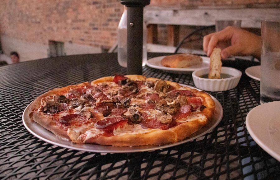 My Review on the Pizzeria, Patio 220